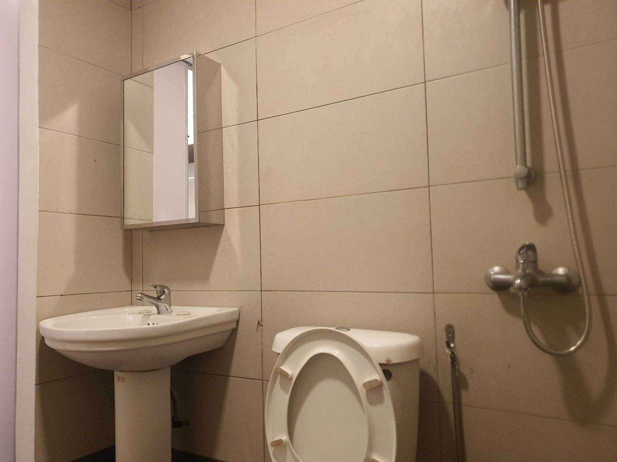 Oyo 91053 Signature Inn ميري المظهر الخارجي الصورة