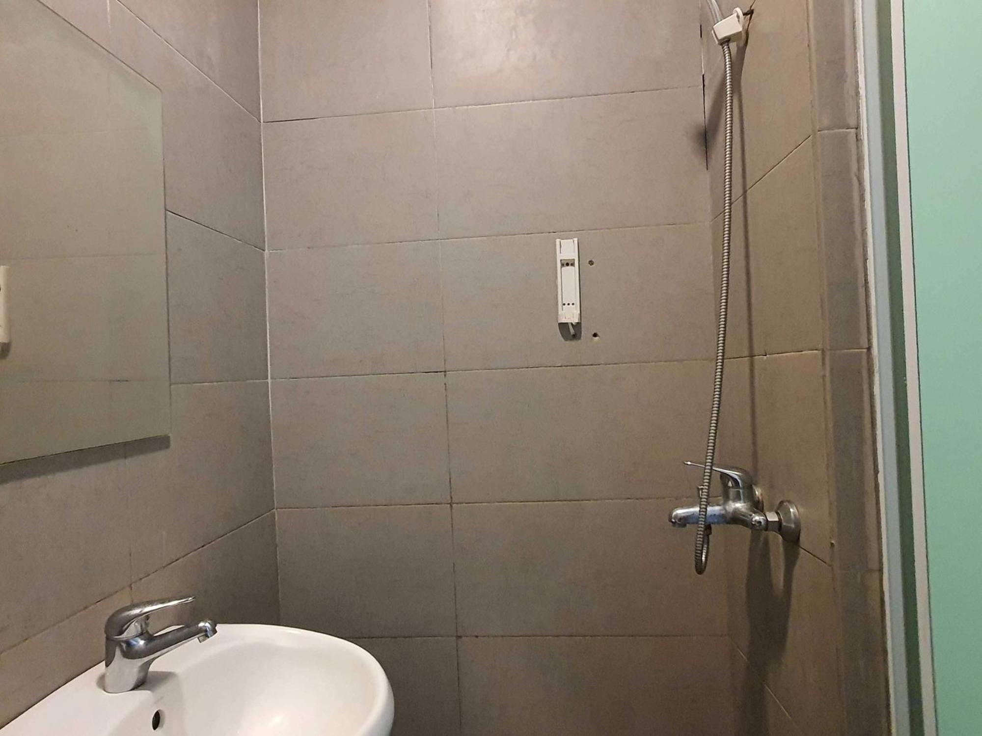 Oyo 91053 Signature Inn ميري المظهر الخارجي الصورة
